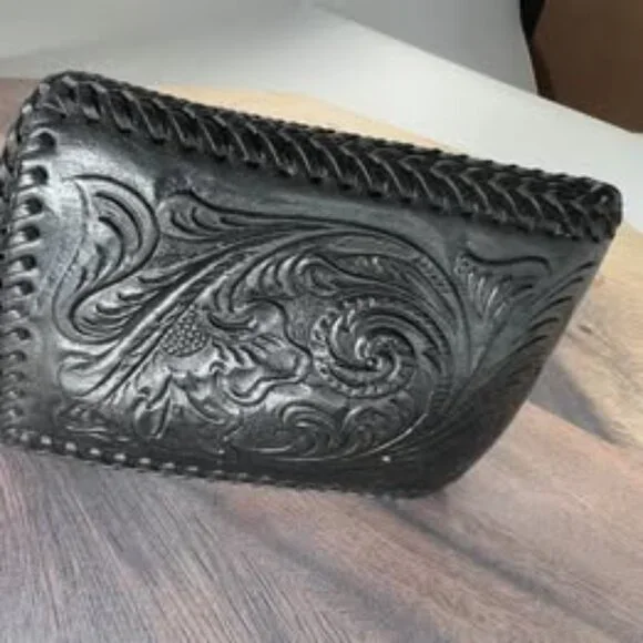VTG Western Hand Tooled Black Leather Bifold Wallet & Studded Concho Belt Pouch - Picture 5 of 10